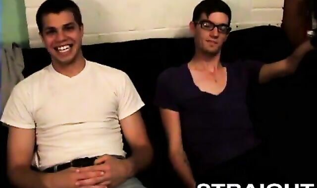 FuckingStraightBoys.com - Squirting shorthaired girl fucked by three men in gangbang