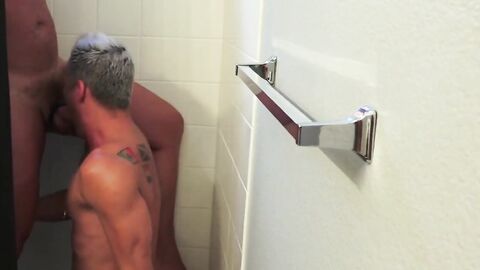 BreedingMeRaw.com - Huge hunk slides his raw cock into tattooed guy's tight ass