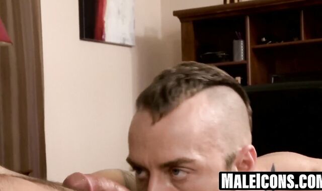 MaleIcons.com - Chiseled Nick Capra's throbbing dick finds ecstasy