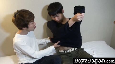 BoyzJapan.com - Asian twink cums while bouncing on boyfriends hard dick