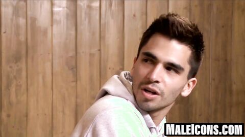 MaleIcons.com - Twink Ludo Sander meets muscularTrenton Ducati
