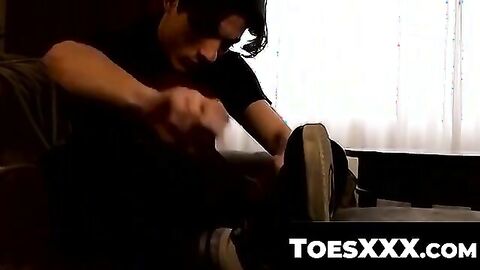ToesXXX.com - Skinny twink's foot massage and huge dick cum play