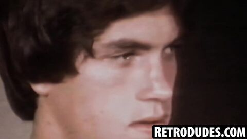 RetroDudes.com - Megahung Nick Jarett enjoys dick sucking from two horny dudes cravin