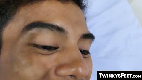 TwinkysFeet.com - Young Asian couple worshiping feet and anal barebacking and shoot t