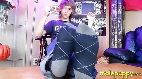 Deviant Elis Ataxxx dominates you and makes you smell his BARE FEET