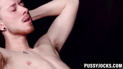 PussyJocks.com - Declan Gray raw fucked by amateur top Mike Edge