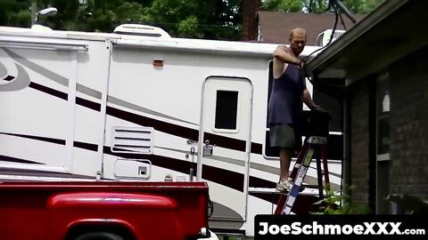 JoeSchmoeXXX.com - Matt stops by to help out around the place in a special way