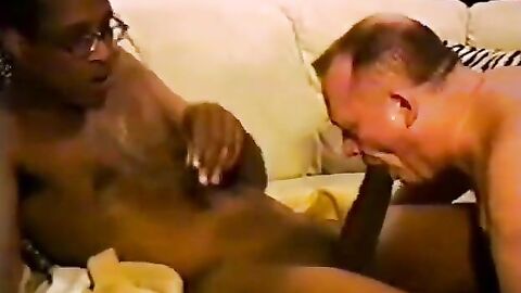Big Dick Blowjob: White Daddy Sucks Mr. 18 Inches