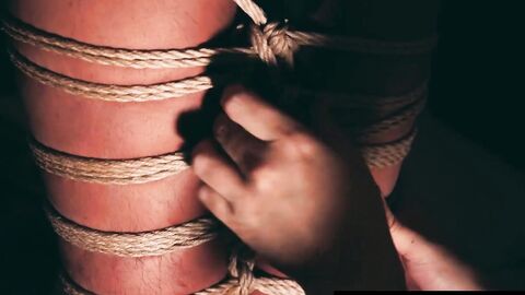 KawasakiYoshi.com - Shibari master Encho surprises Ricky with ropes and intense bonda