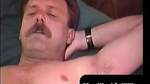 MenWorkinXXX.com - Tattooed butt muncher strokes his stiff pecker with joy