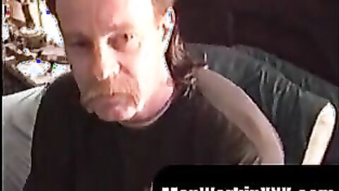 MenWorkinXXX.com - Nasty old man enjoys solo wanking in a cheap motel room