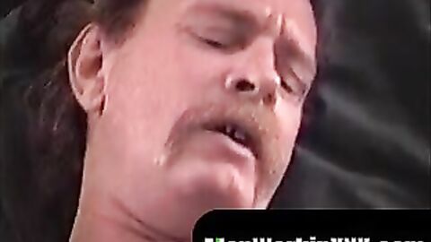 MenWorkinXXX.com - Nasty old man enjoys solo wanking in a cheap motel room