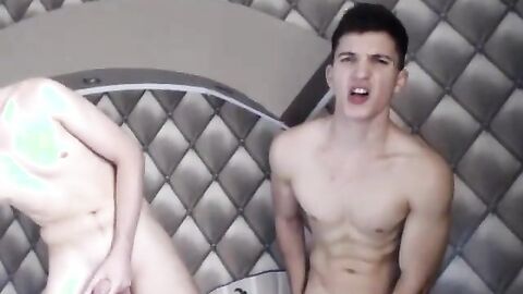 2 Naked Muscular Hunks on Webcam