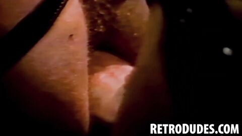 RetroDudes.com - Kinky Jennings takes a tag team fucking from two