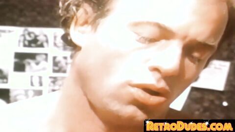 RetroDudes.com - Muscular stud enjoys nipples and cock sucking from