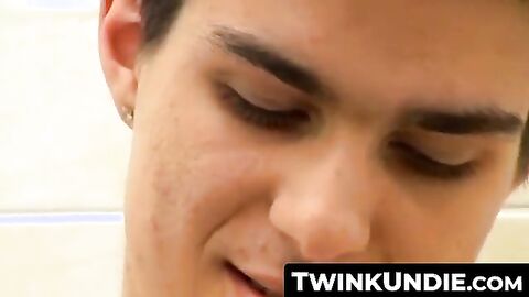 TwinkUndie.com - Pretty young gay dude's undies wank and intense cum