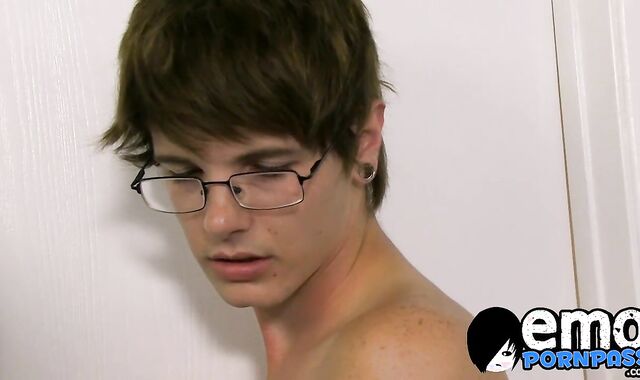 Twink makes a guy lick his ass and suck him off before anal