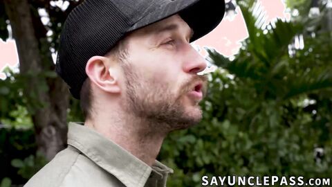 Nicholas Ryder plays with Dakota Lovell and Skylar Finchh tight asses