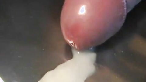 Uncut Foreskin Close-up: Jerk-off and Cum