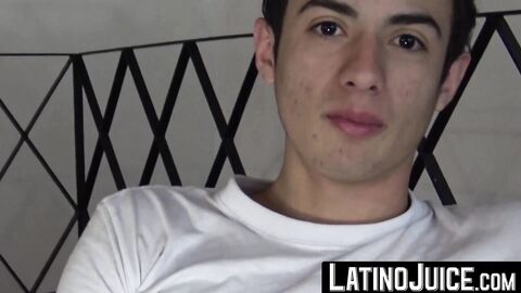 Twink buddies Remo and Santi gobbles each other cocks until cumshot