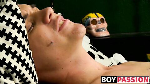 Two young friends fucking intensely after oral session