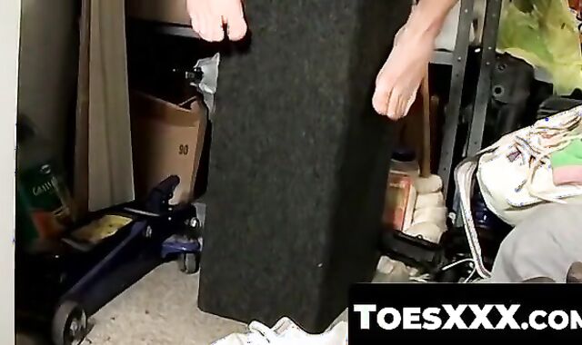 ToesXXX.com - Jocks' side-by-side jerk off with toe-focused climax