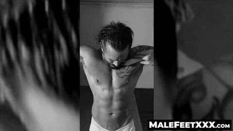 MaleFeetXXX.com - Joey's crazy laughter during a hairy guy's tickle
