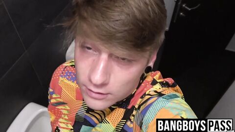 Jock films himself in bathroom before stroking his big dick