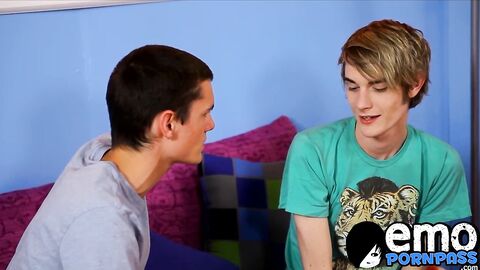 Young Preston Andrews blown before drilling gay ass
