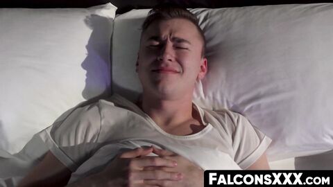 FalconsXXX.com - Hunk Resting with a Cute Little Guy Who Wears