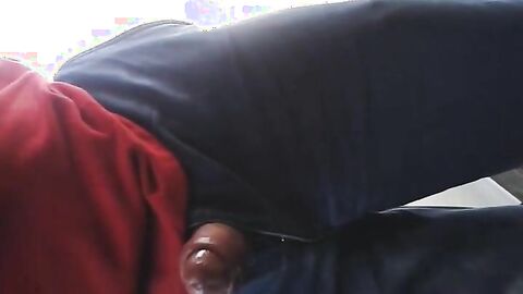 Daddy me folla en el parking - Amateur Bareback Outdoor Fuck