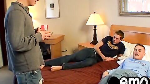 Homosexual trio sucking young cock before facial