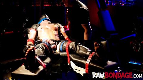 Jock engage in painful ball tied and deepthroating session