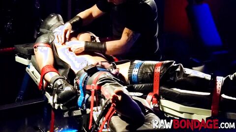 Jock engage in painful ball tied and deepthroating session