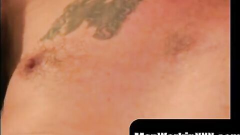 MenWorkinXXX.com - Tattooed senior enjoys finger in ass and sucks cock