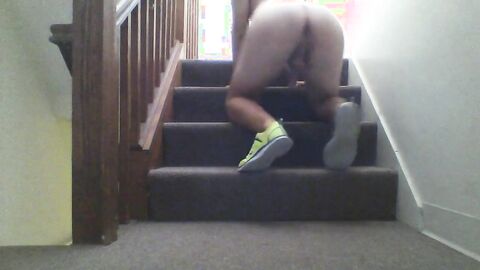 Twink's Yummy White Ass Bounces for Cum Release