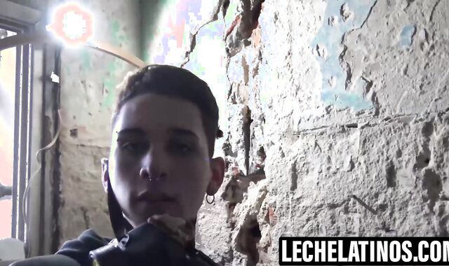 LecheLatinos.com - Charming twink Lucas Andrade's ass hammered for cash