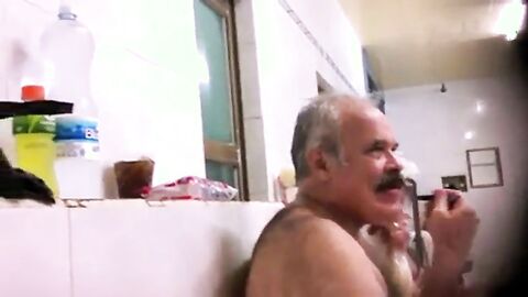 Big-Cock Daddy in a Public Bath Spy Video
