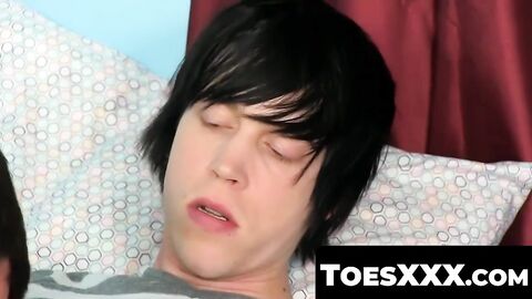 ToesXXX.com - Twink Tyler Bolt's foot and anal adventure with Conner Bradley
