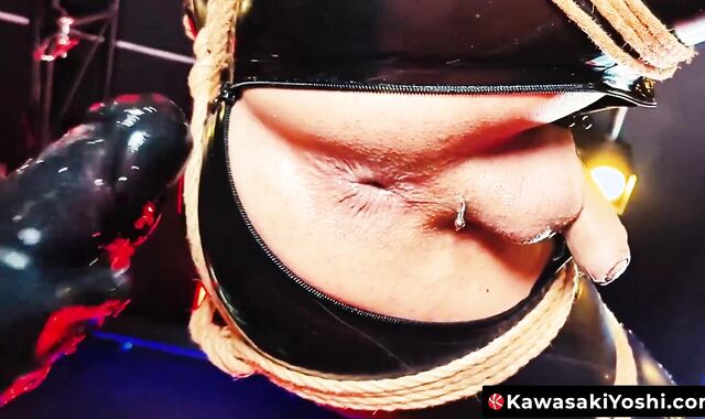 KawasakiYoshi.com - Japanese gay Yoshi Kawasaki shows his anal rosebud while being fi