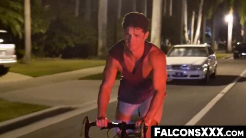 FalconsXXX.com - Jock experiences a spitroast after having his dick sucked in a hot t