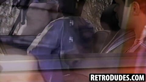 RetroDudes.com - Well hung Leigh Erickson joins me and Jim Reeves for a mesmerizing t