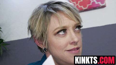 Blonde Dee Williams squirts in getting ram by brunette Chanel Santini