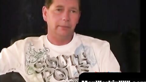 MenWorkinXXX.com - Mature guy wanks off vigorously after a heartfelt talk