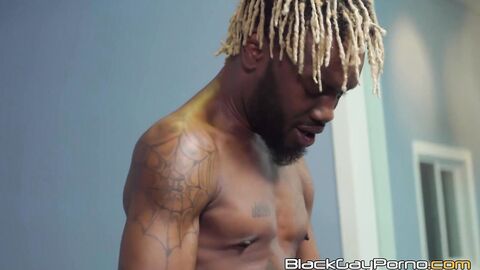 Blond muscle jock Debonair endures BBC spitroasting from Phoenix and Tru