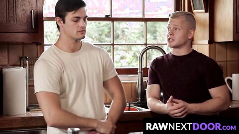 RawNextDoor.com - Muscle gay Leo Luckett spitroasted during bareback threeway with La