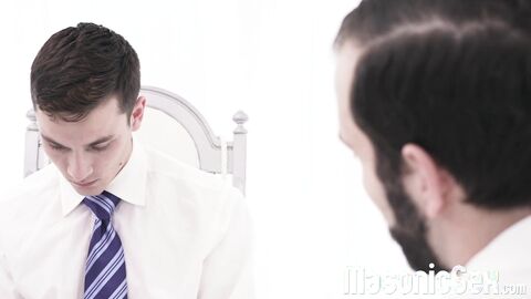 Innocent twink Tyler Tanner cumsprayed after Master Tucker Barrett masturbates his co