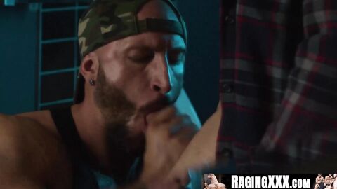 RagingXXX.com - Young Travis Connor barebacked by muscle Jock Tony's big cock