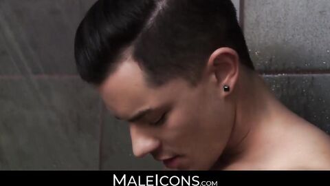 MaleIcons.com - Hugh Hunter's athlete's quest to conquer the perfect tight ass