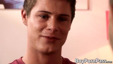 Handsome daddy fucked in ass after sucking twinks big dick